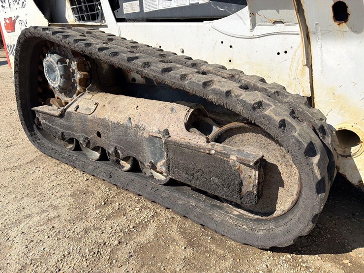 2019-bobcat-t590-image-12