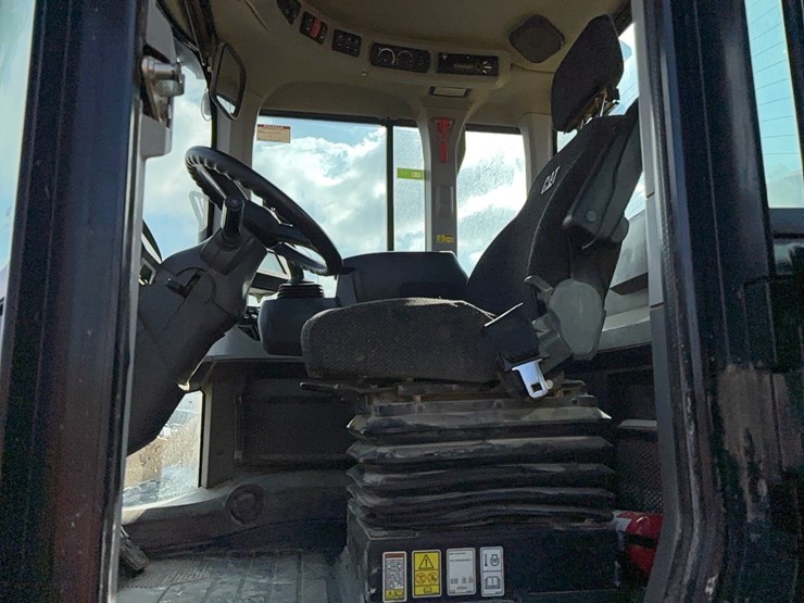 2018-caterpillar-938m-image-15