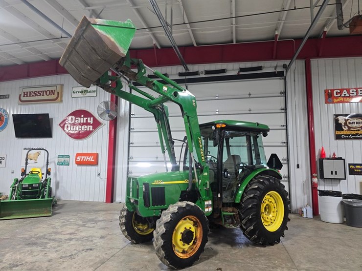 john-deere-5520-image-13