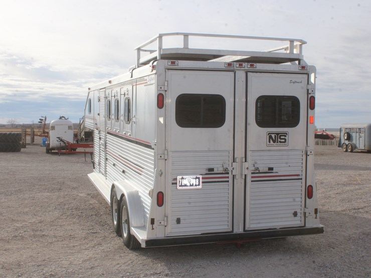 #3020-•-1995-soft-touch-horse-trailer-with-living-quarters-image-9