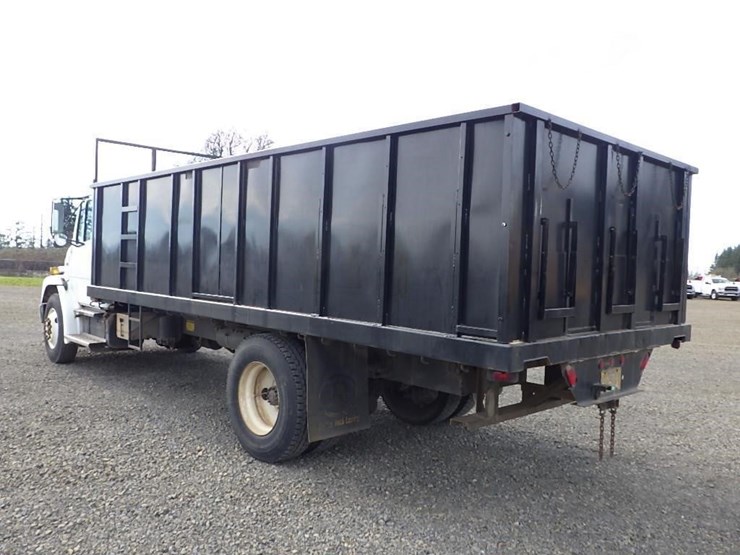 1996-freightliner-fl70-image-7