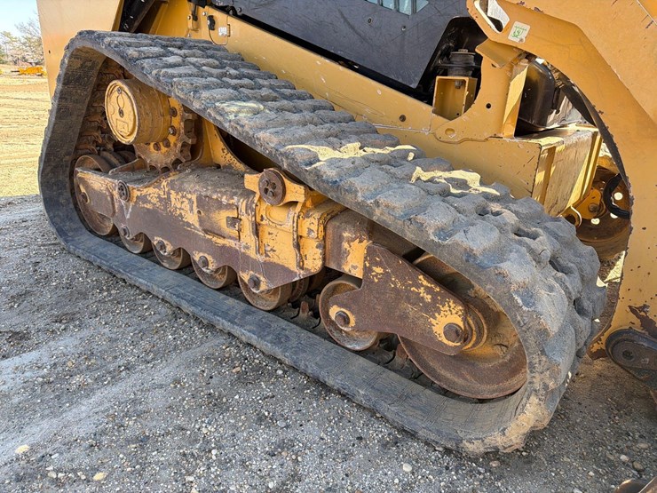 2023-caterpillar-289d3-image-12