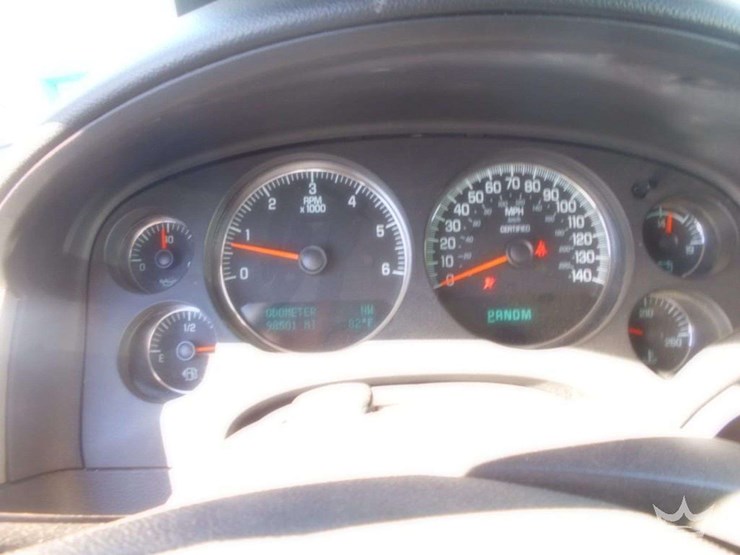 2014-chevrolet-tahoe-image-5