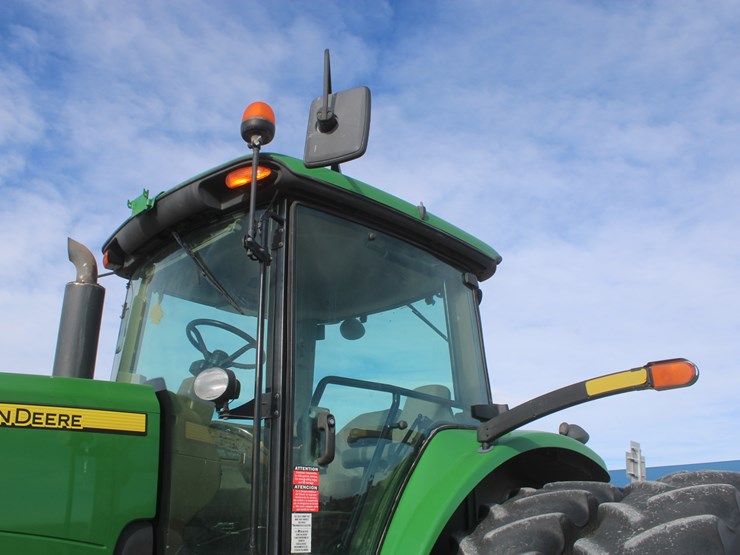 2009-john-deere-8330-image-22