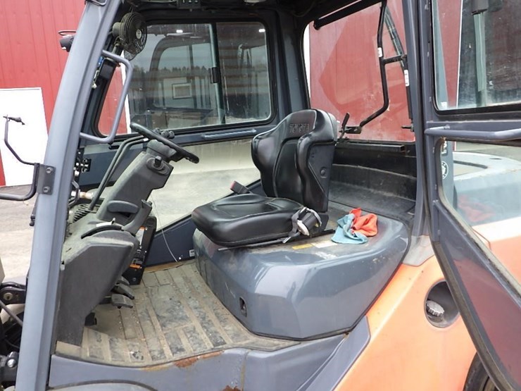 toyota-8fd35u-image-17