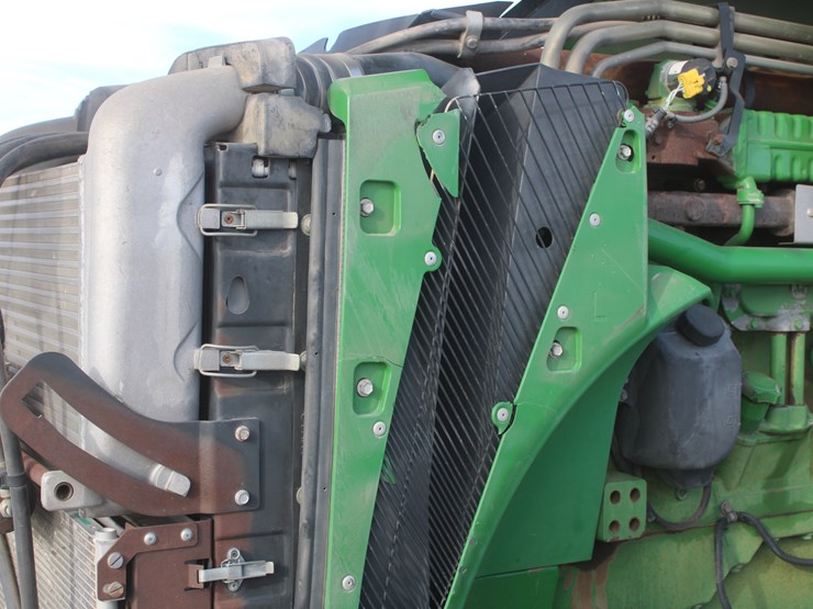 2009-john-deere-8330-image-69