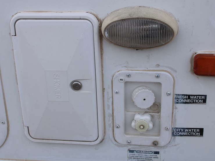 #3000-•-2007-palomino-ultra-lite-thoroughbred-f830re-30ft-camper-trailer-image-22