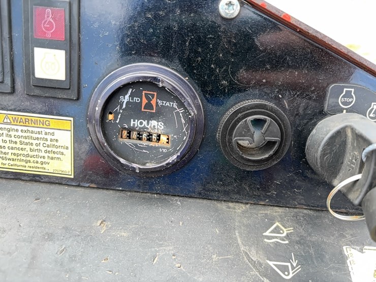 ditch-witch-sk800-image-9