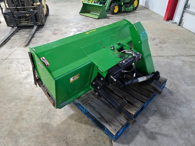 2014-john-deere-60-image-3