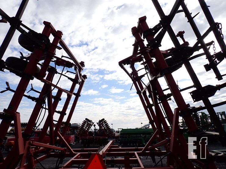 case-ih-4300-image-9