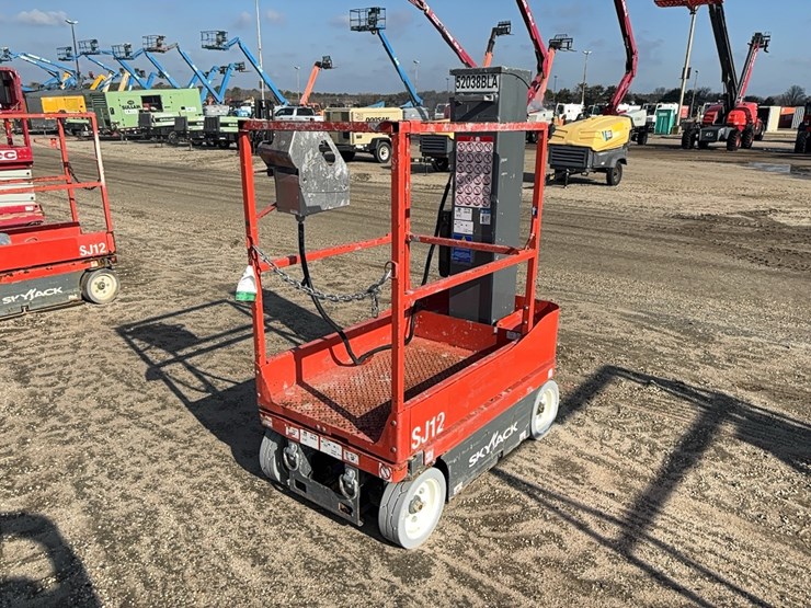 2017-skyjack-sj12-image-3