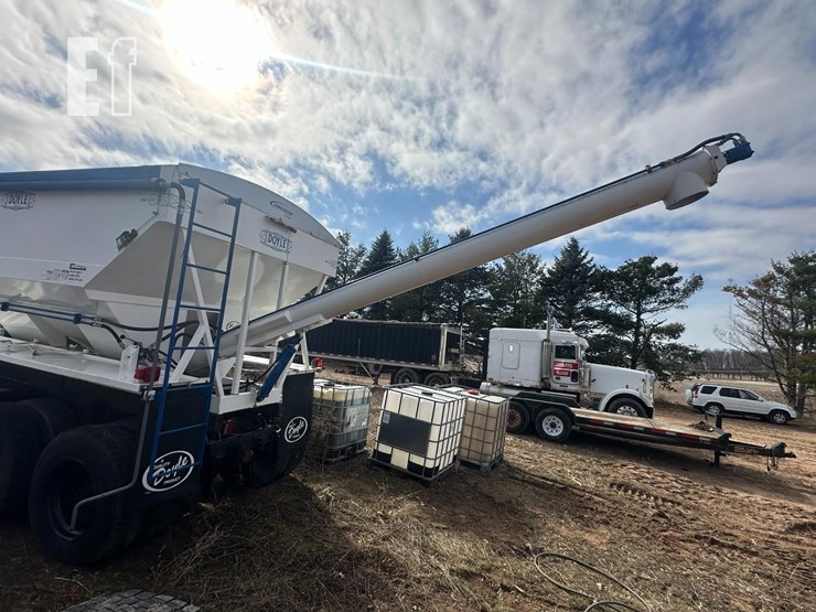 international-10-image-3