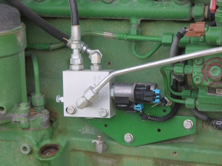 2009-john-deere-8330-image-74