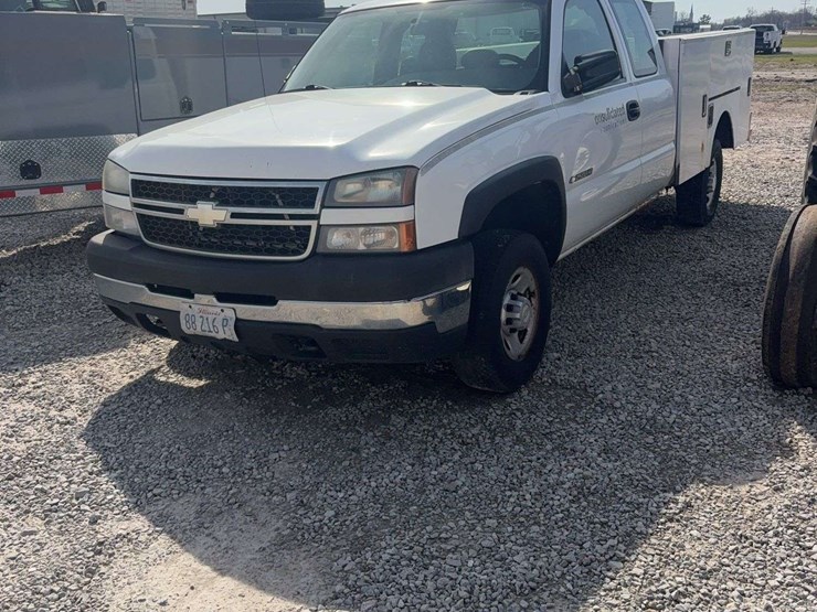 2007-chevrolet-2500hd-image-1