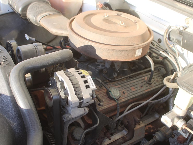 #3038-•-1992-gmc-seirra-single-cab-pickup-image-70