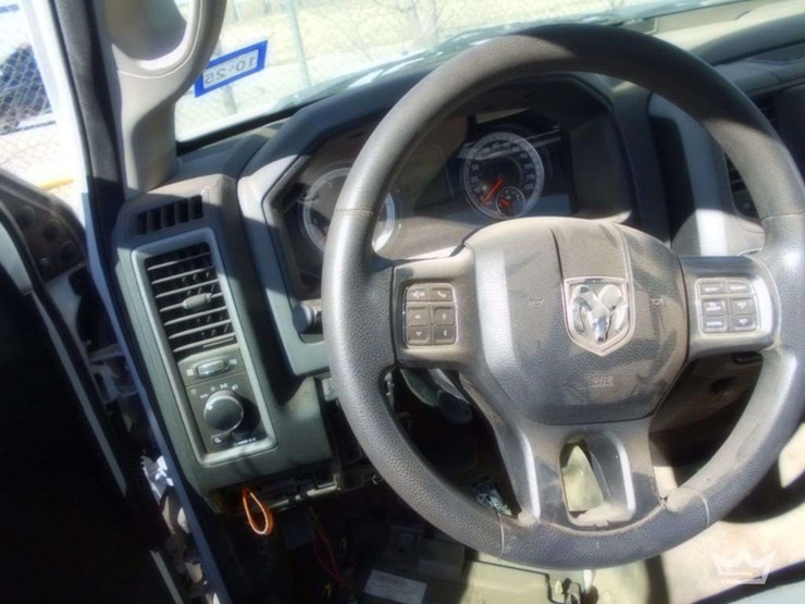 2020-dodge-1500-image-12