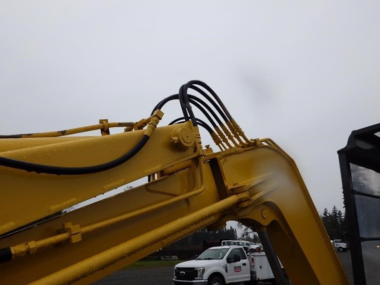 komatsu-pc28uu-image-15