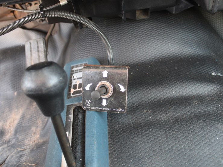 #3038-•-1992-gmc-seirra-single-cab-pickup-image-57