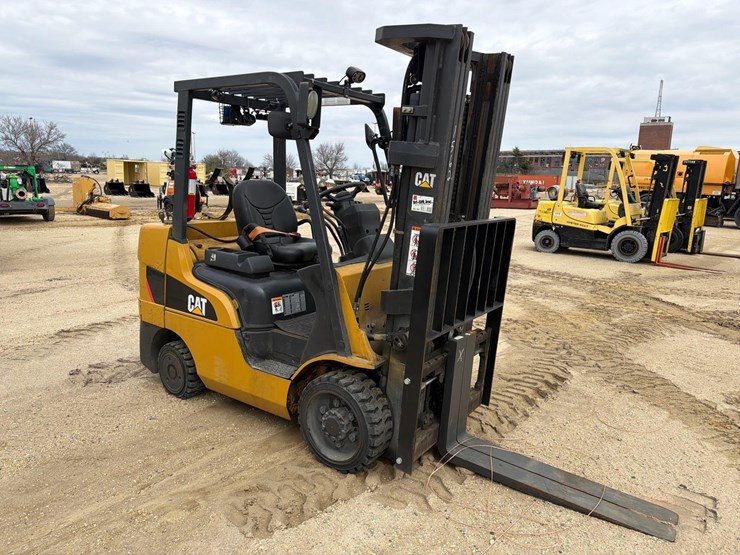 2021-caterpillar-2c6000-image-3