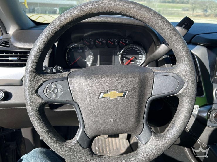 2017-chevrolet-tahoe-image-14