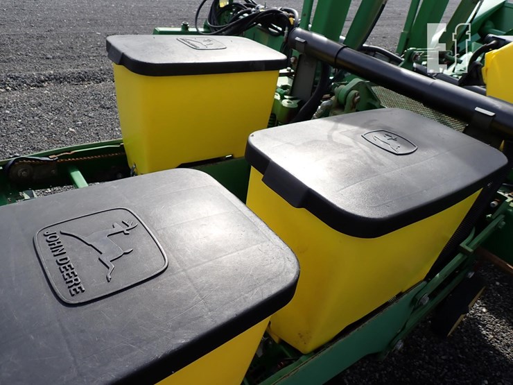 john-deere-1770-image-12