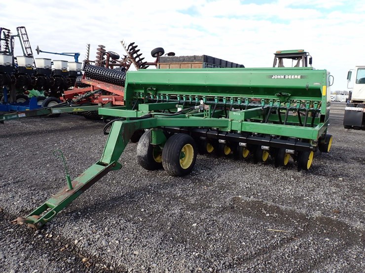 john-deere-750-image-1