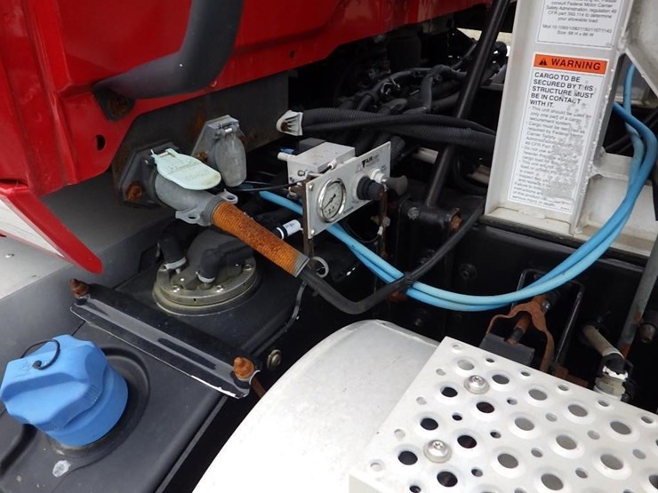 2016-international-prostar-image-18