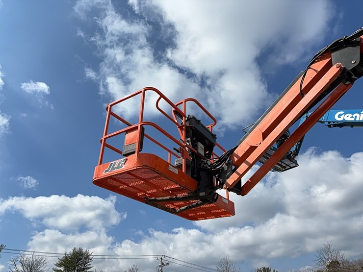 jlg-800aj-image-7
