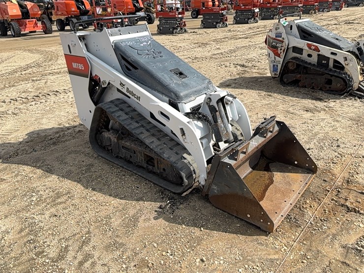 2016-bobcat-mt85-image-2