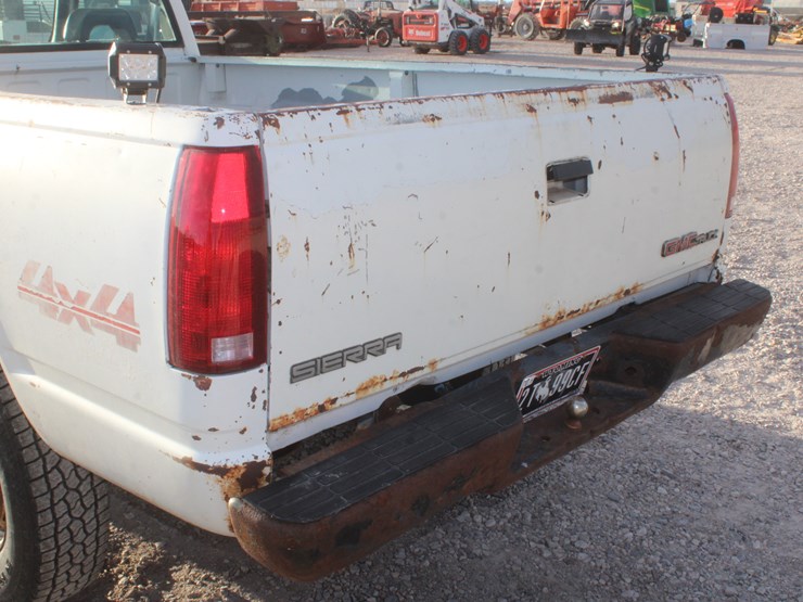 #3038-•-1992-gmc-seirra-single-cab-pickup-image-30