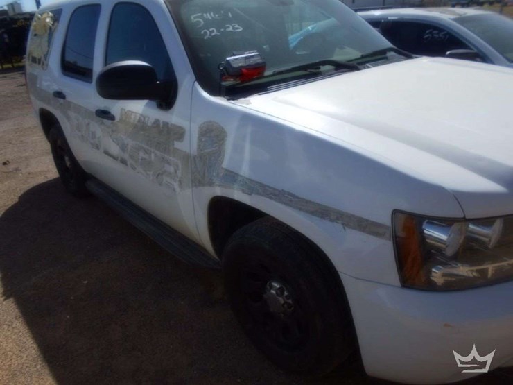 2014-chevrolet-tahoe-image-2