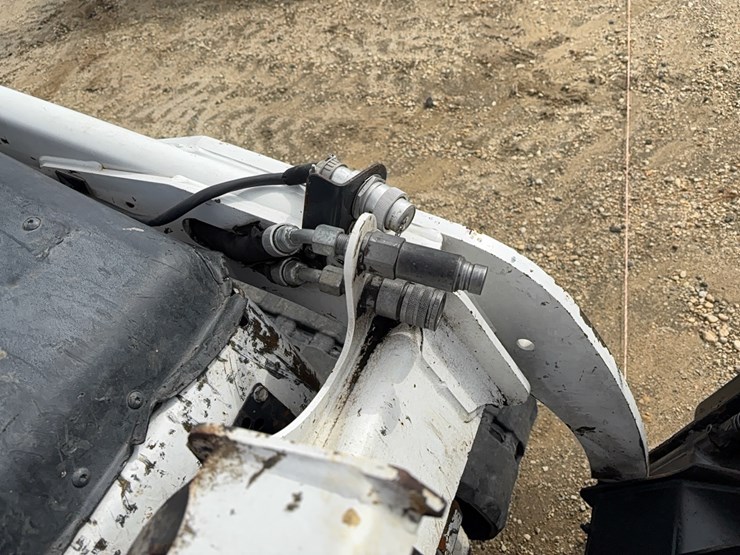 2020-bobcat-mt85-image-12