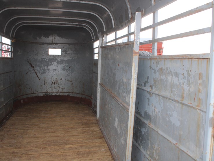 #3010-•-1995-calico-bumper-pull-16ft-livestock-trailer-image-24