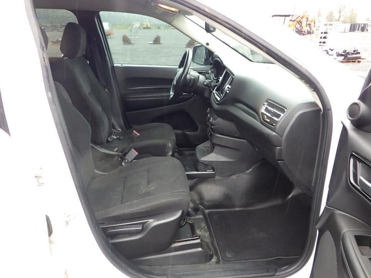 2021-dodge-durango-image-19