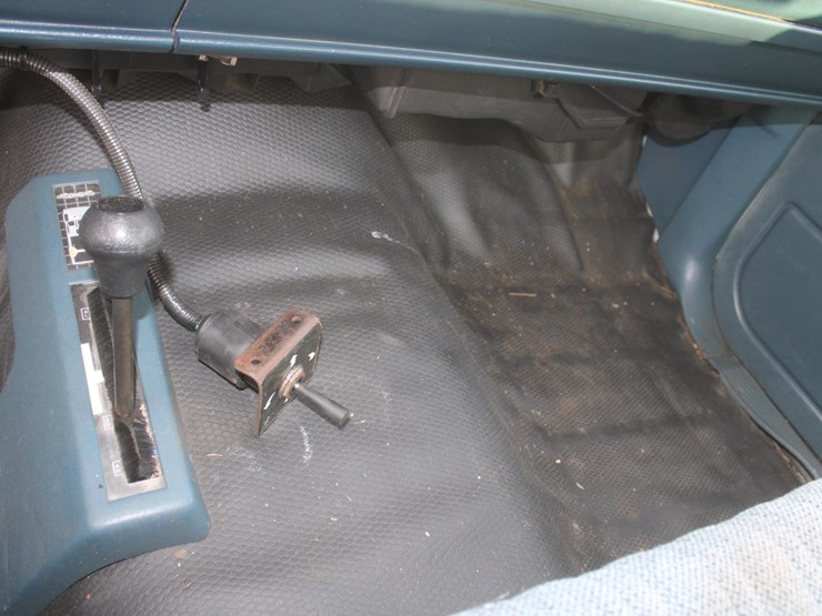 #3038-•-1992-gmc-seirra-single-cab-pickup-image-55