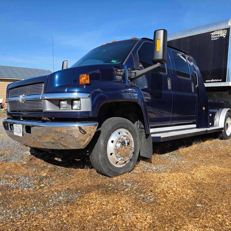 2004 Chevrolet C4500 *Bid is Pending*