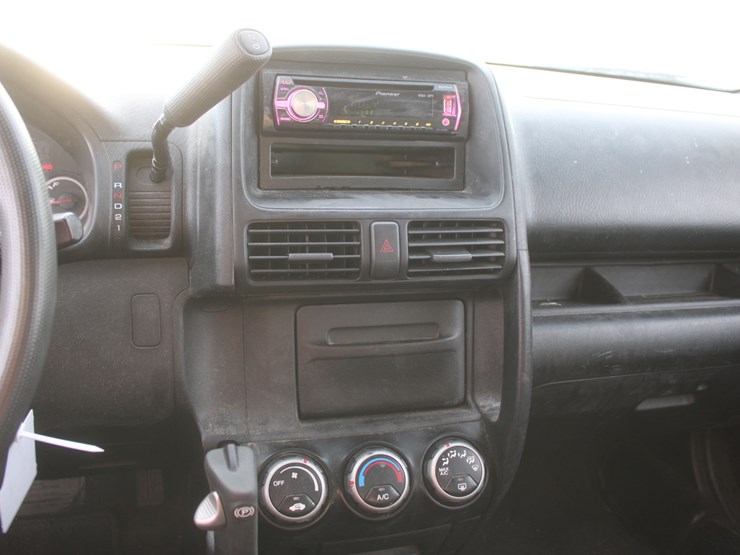 2004-honda-crv-image-34