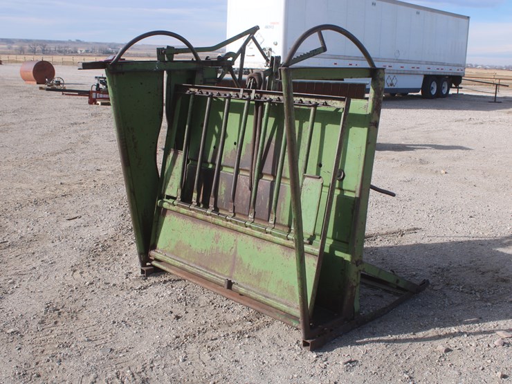 #2080-•-powder-river-calf-table-image-3