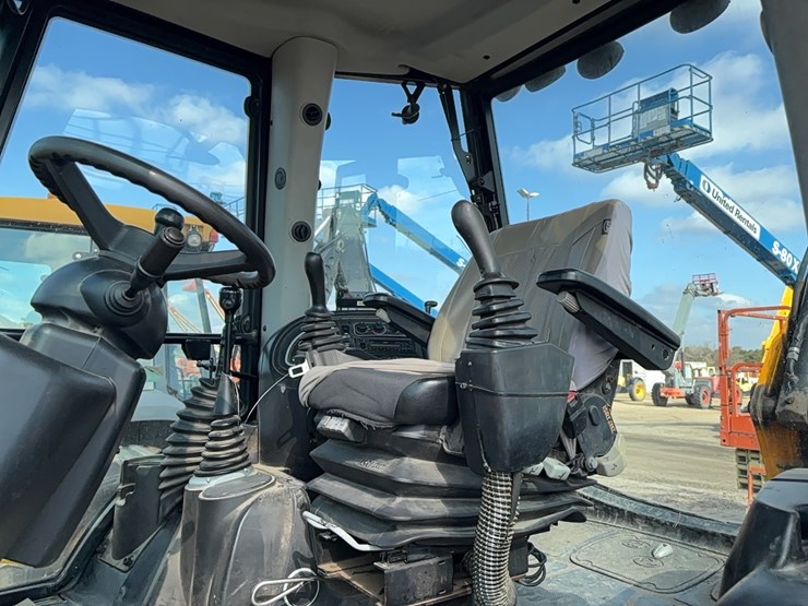 2006-jcb-3cx-image-17