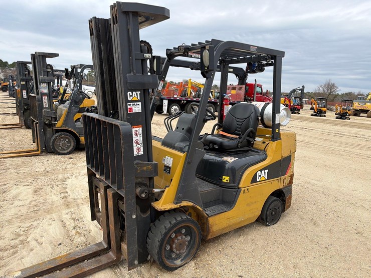 2021-caterpillar-2c6000-image-2