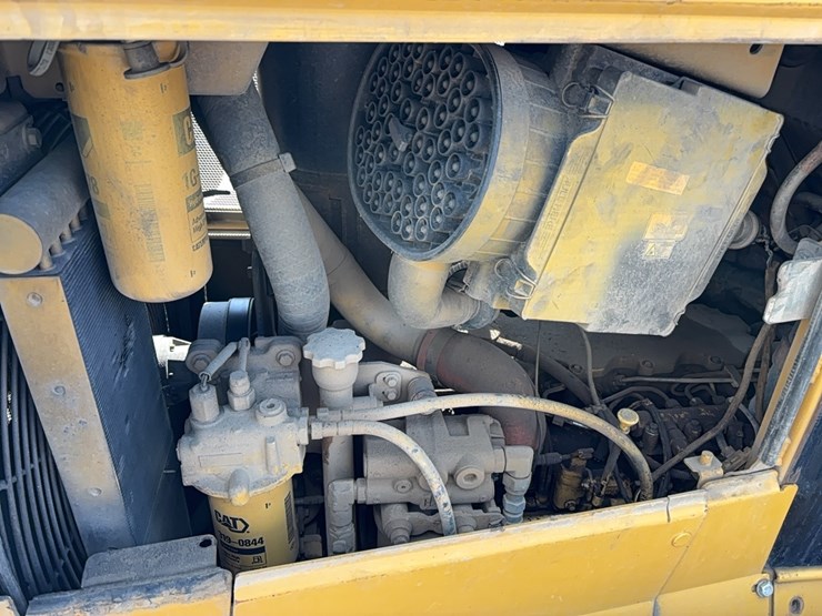 caterpillar-d6n-lgp-image-14