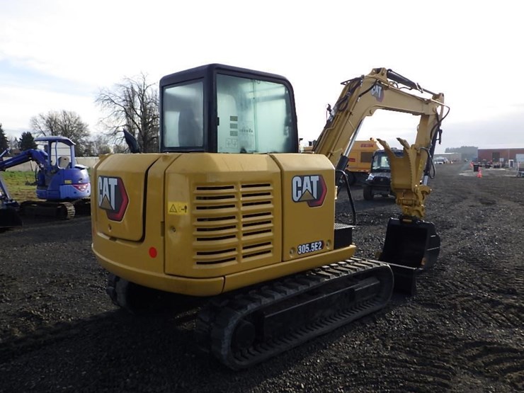 caterpillar-305.5-image-4