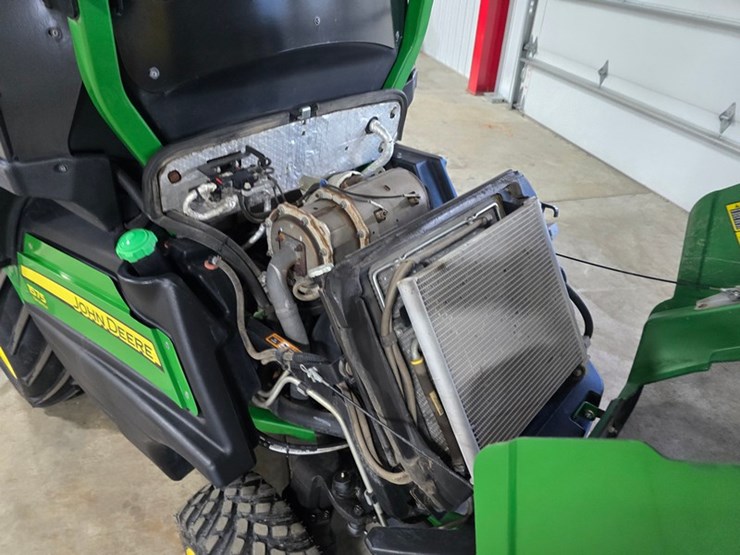 2015-john-deere-1575-image-23