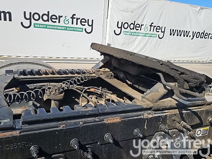 peterbilt-579-image-22