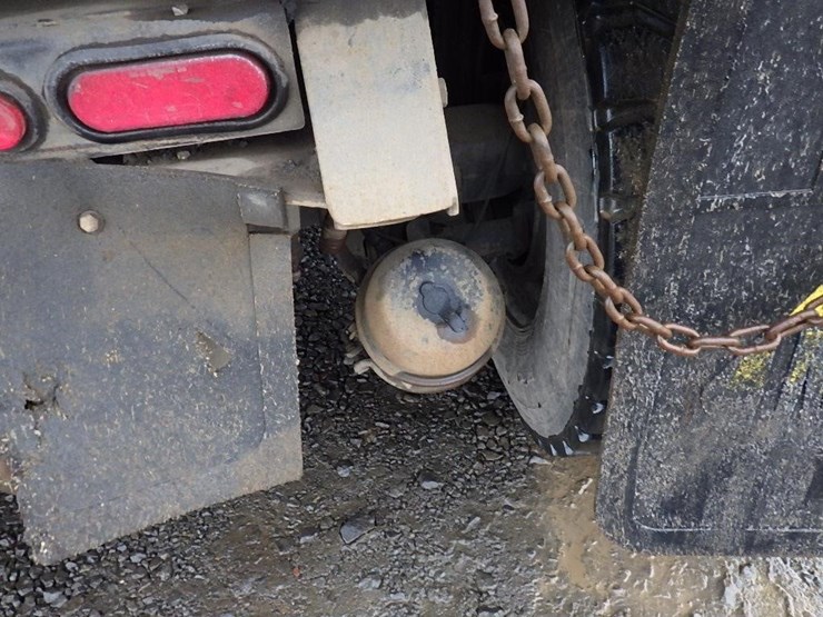 2007-international-7600-image-10