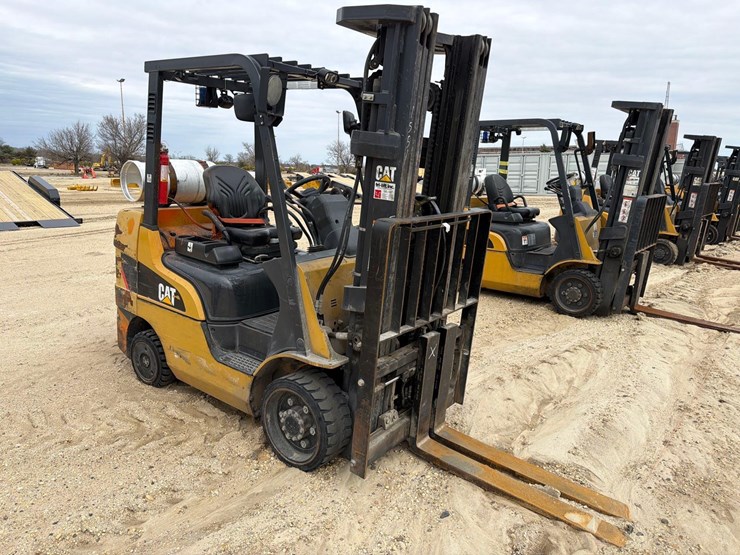 2021-caterpillar-2c6000-image-4