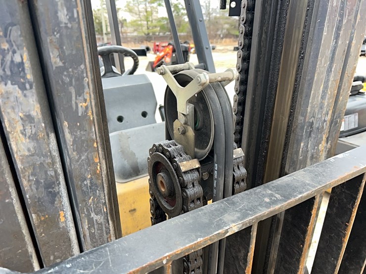 2021-caterpillar-2c6000-image-12