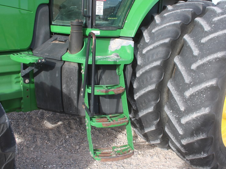 2009-john-deere-8330-image-24