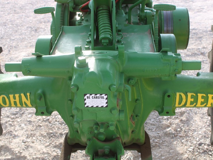 john-deere-b-image-28