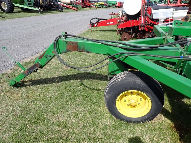 john-deere-750-image-13
